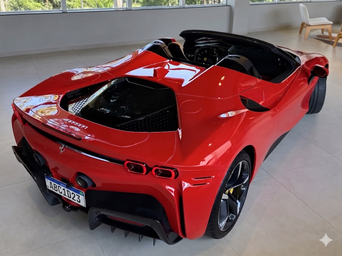 Ferrari SF90 — traseira-superior